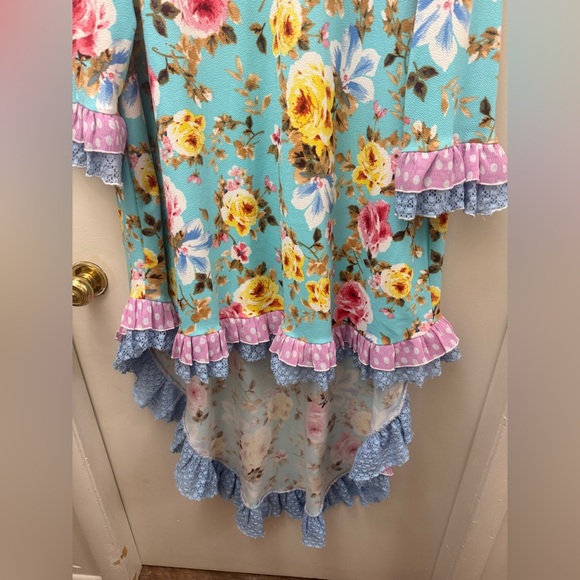 Custom made outfit - Picture 2 of 9